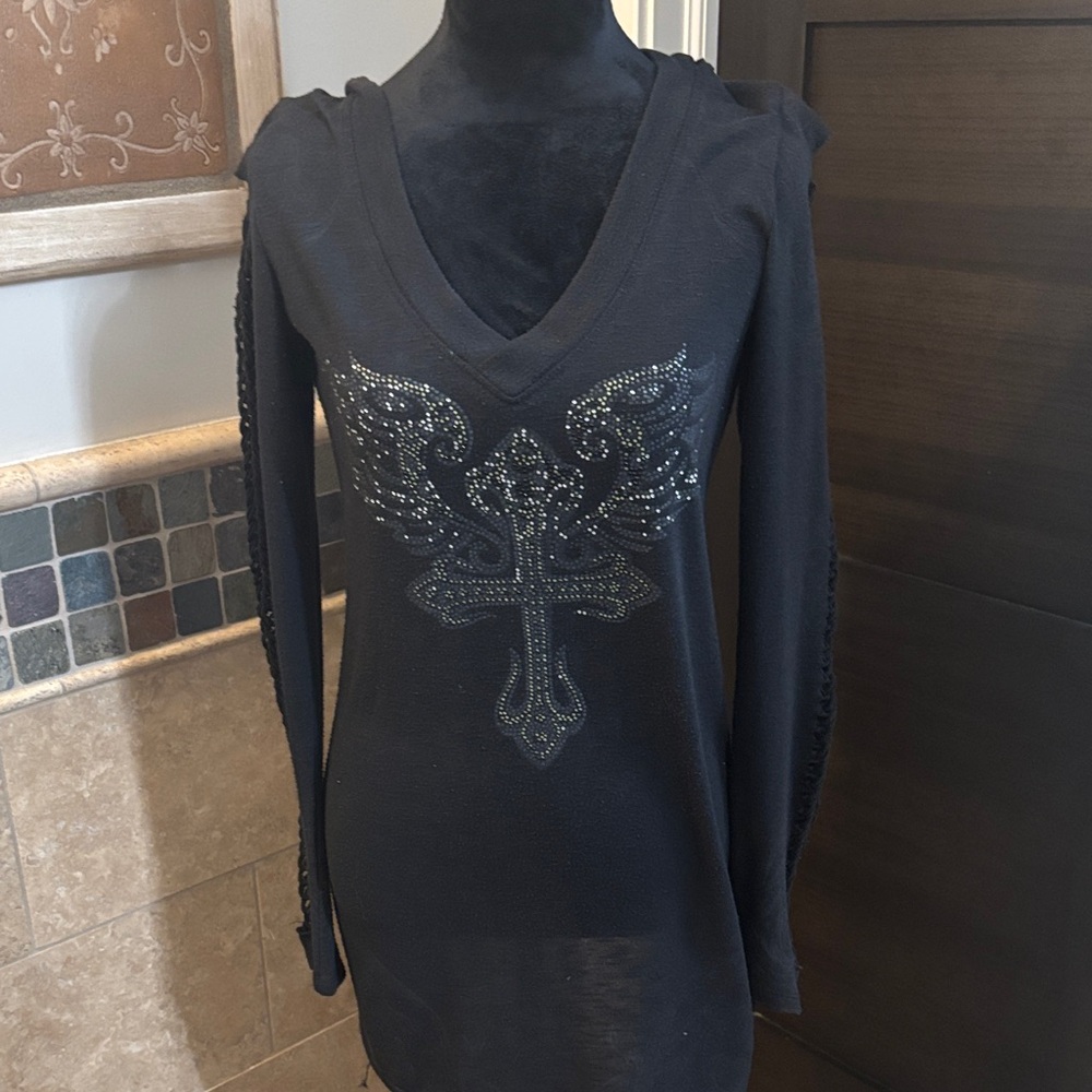 Stylish Black Embellished V-Neck Long Sleeve Top